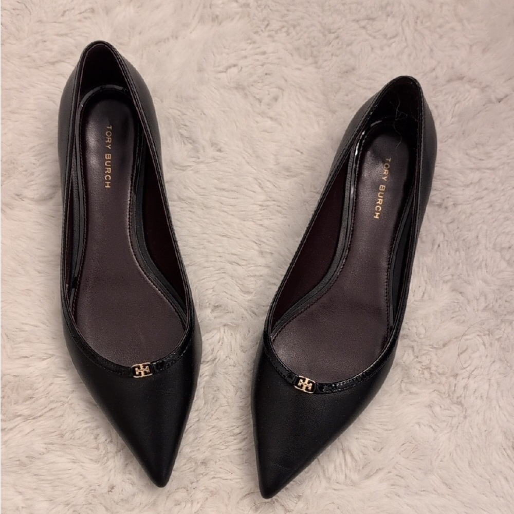 Tory Burch Black Pointed Leather Flats with Gold Logo